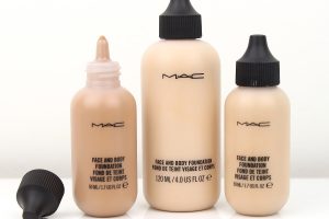 Podkład do ciała? Tak, ale tylko MAC Studio Face and Body Foundation