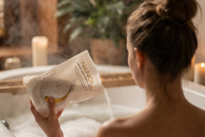 Odkryj nowy komfort skóry z Nanoil Dead Sea Bath Salt – naturalnym wsparciem z Morza Martwego